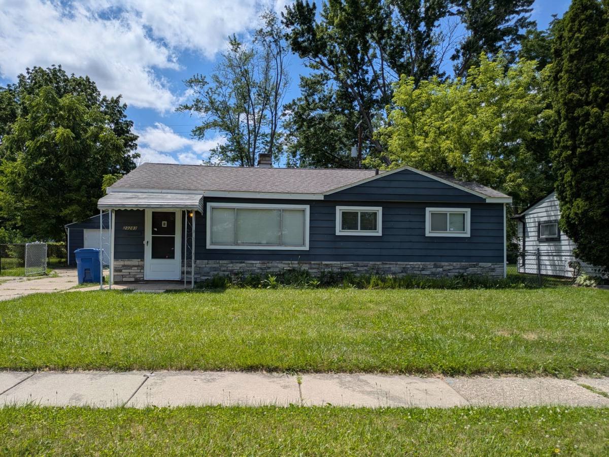 House for rent at 23283 Grabar Square, Warren, MI 48089
