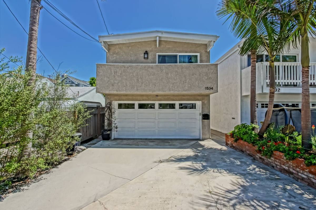 House for rent at 1534 Steinhart Ave, Redondo Beach, CA 90278