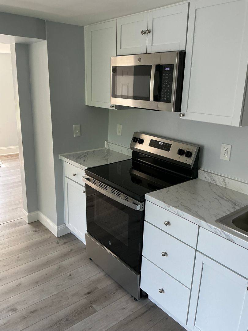 Apartment for rent at 558 Riverside Dr, Augusta, ME 04330