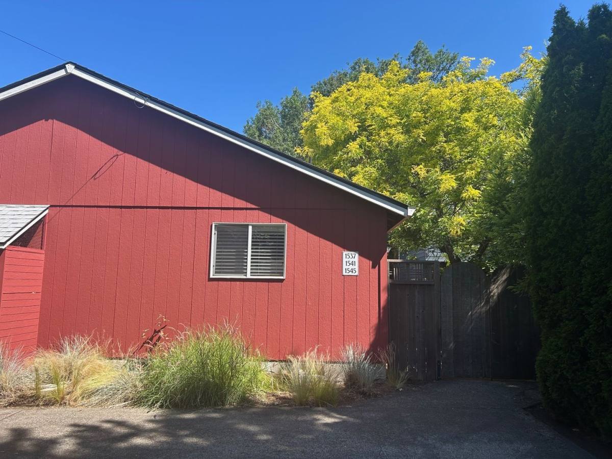 House for rent at 1537 N Killingsworth St, Portland, OR 97217