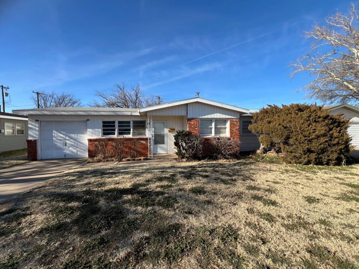 House for rent at 3106 Aberdeen Ave, Lubbock, TX 79407