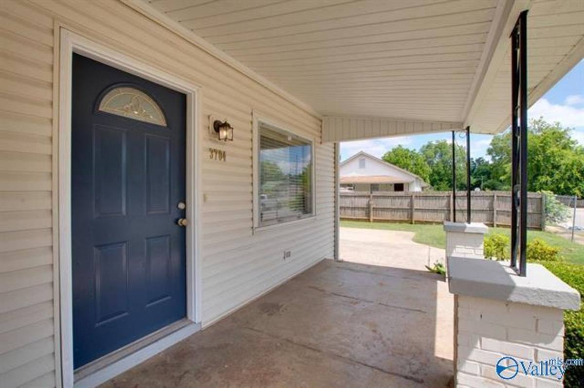 House for rent at 3704 Fairview St, Huntsville, AL 35805