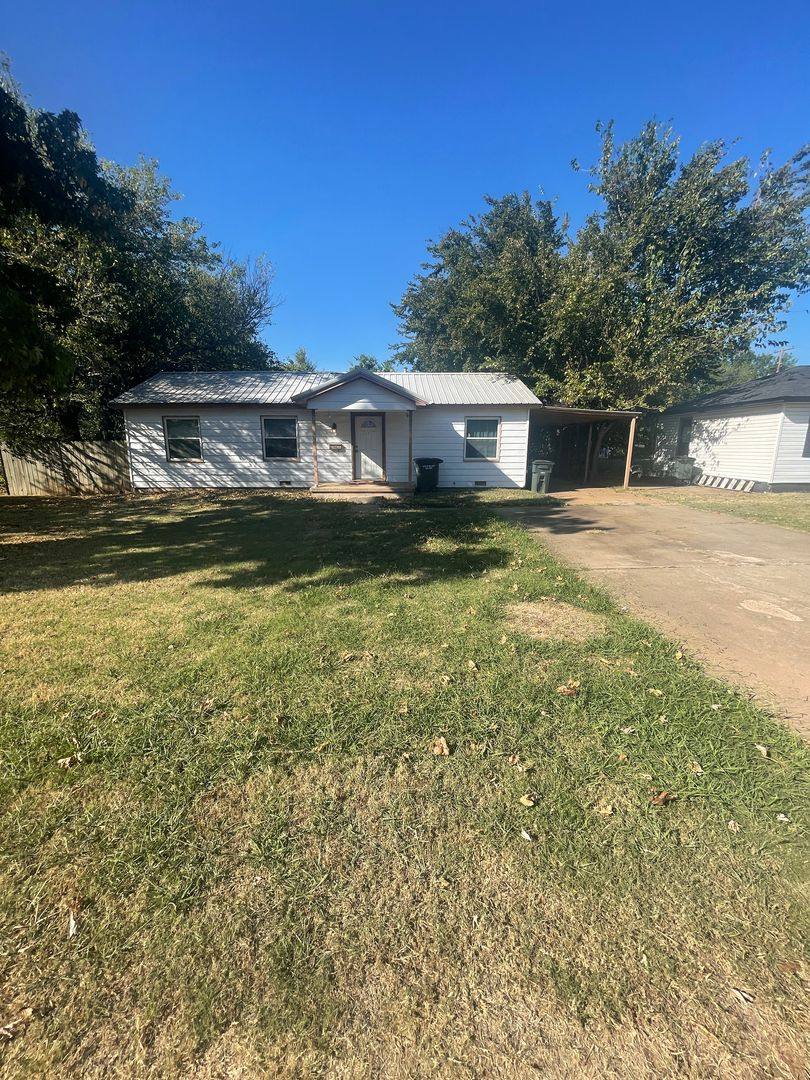 House for rent at 4421 SE 39th St, Oklahoma City, OK 73115