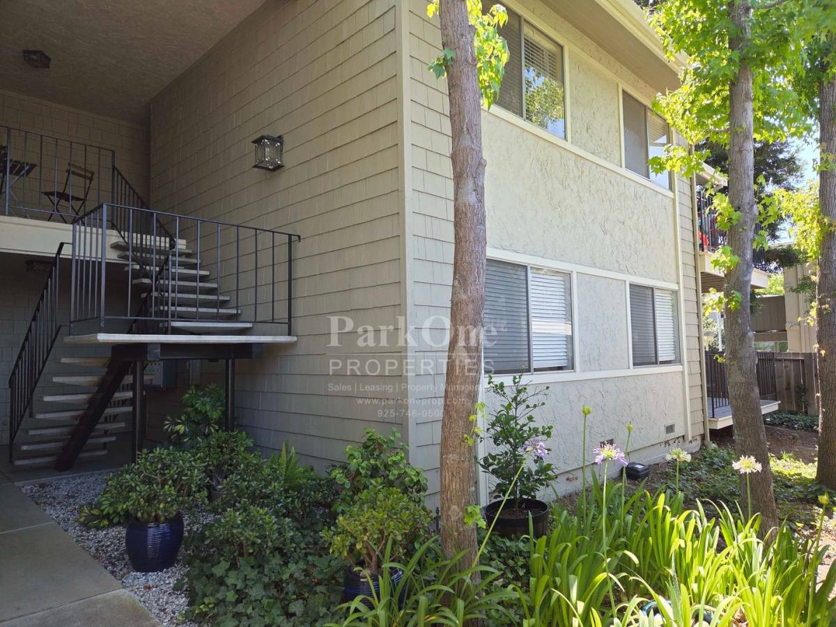 Condo for rent at 1050 Wesley Court, Walnut Creek, CA 94597