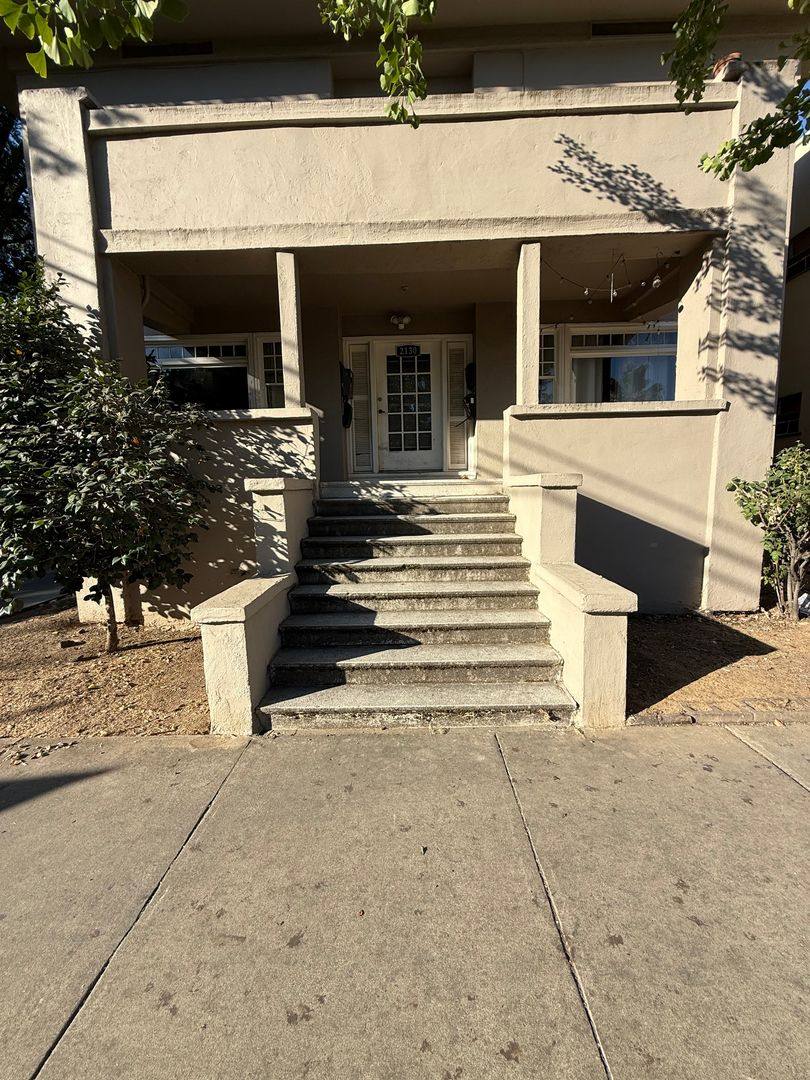 House for rent at 2130 P St, Sacramento, CA 95816