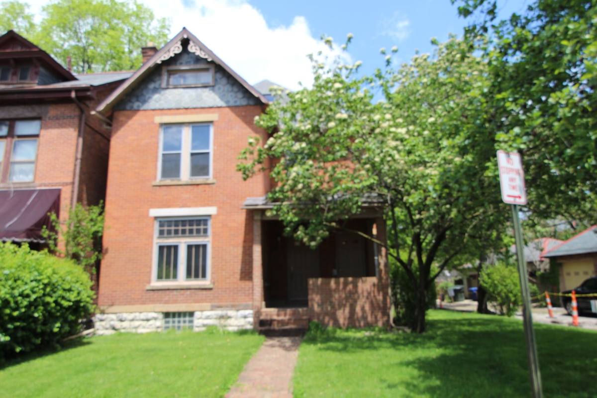 Apartment for rent at 308 Wilber Ave, Columbus, OH 43215