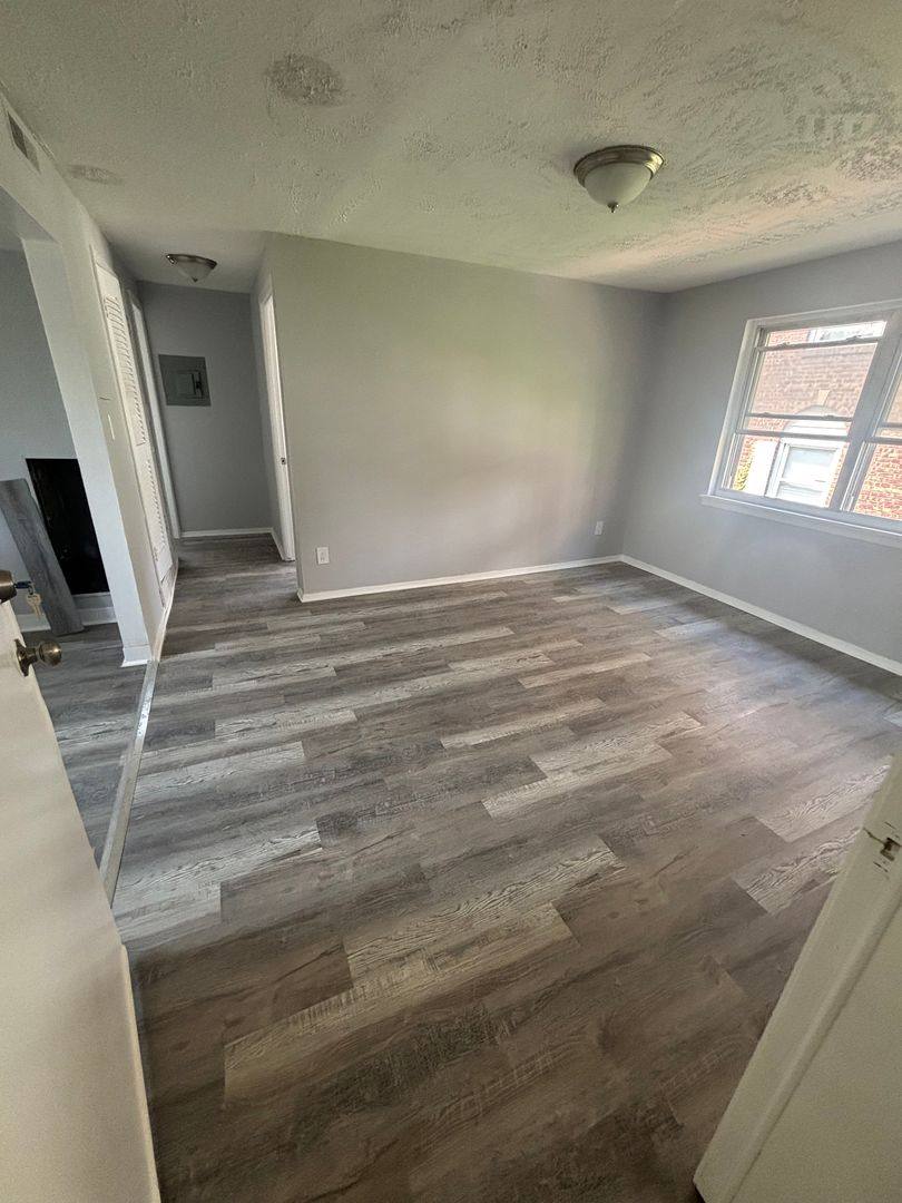 Apartment for rent at 14513 Milverton, Cleveland, OH 44102