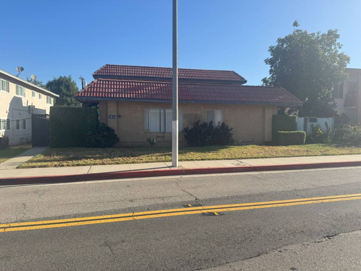 Apartment for rent at 2433 E Garvey Ave N, West Covina, CA 91791