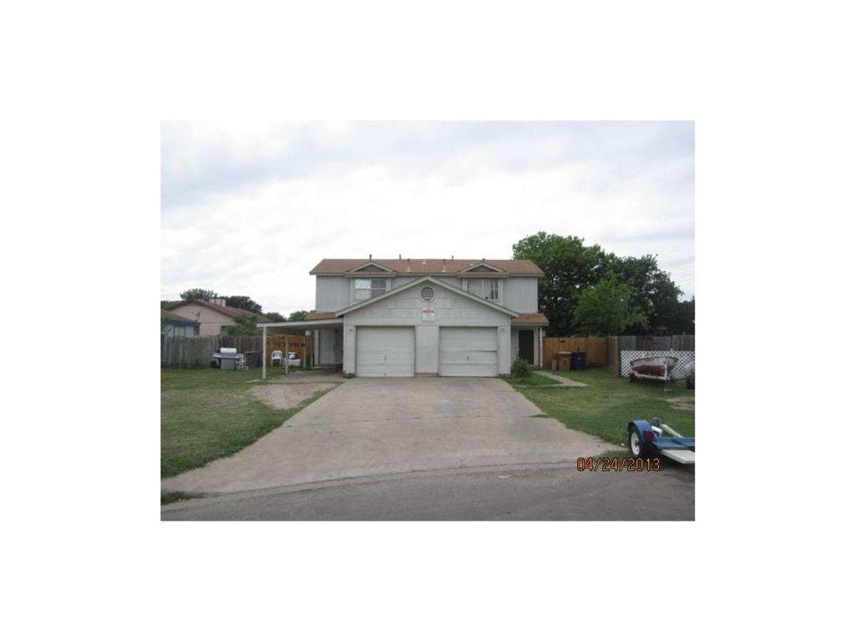 Apartment for rent at 6904 Deep Circle, Austin, TX 78744