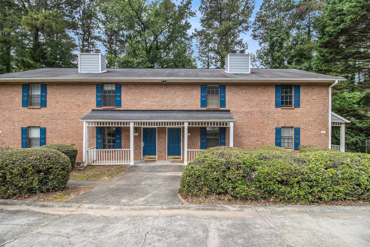 Townhouse for rent at 3235 Highpoint Court, Snellville, GA 30078