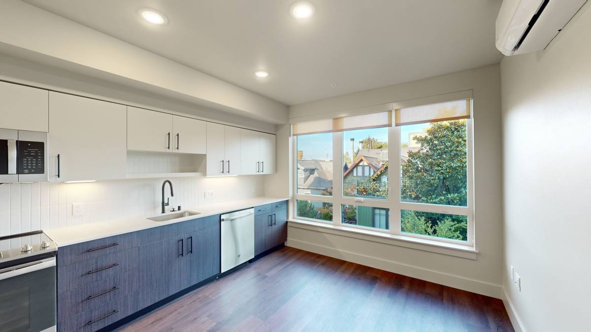 Apartment for rent at 555 15th Ave E, Seattle, WA 98112