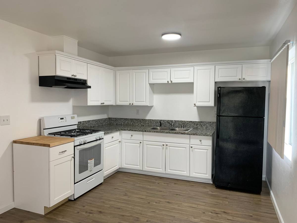 Apartment for rent at 4077 Oakcrest Dr, San Diego, CA 92105