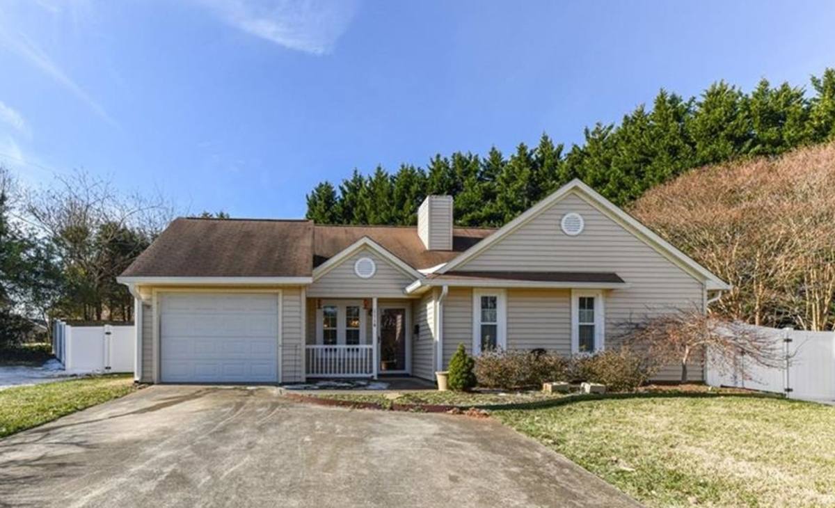 Apartment for rent at 1114 Duggins St, Kernersville, NC 27284
