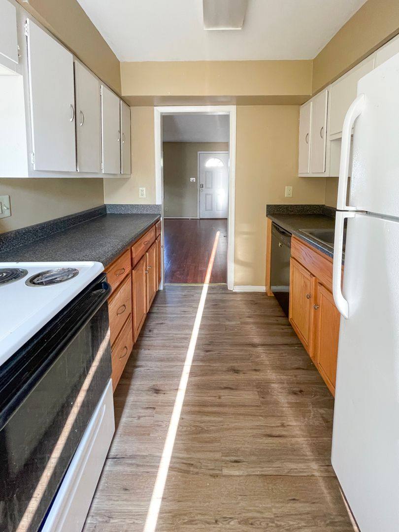 House for rent at 2117 N Hollywood Ave, Muncie, IN 47303