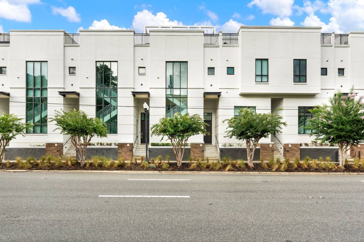 Townhouse for rent at 465 E S St, Orlando, FL 32801
