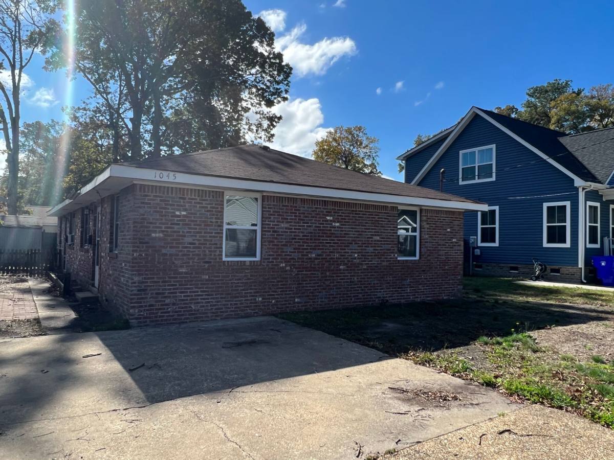 Apartment for rent at 1045 E Chester St, Norfolk, VA 23503