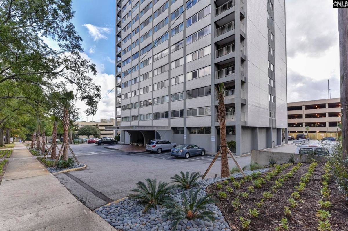 Apartment for rent at 1520 Senate St, Columbia, SC 29201