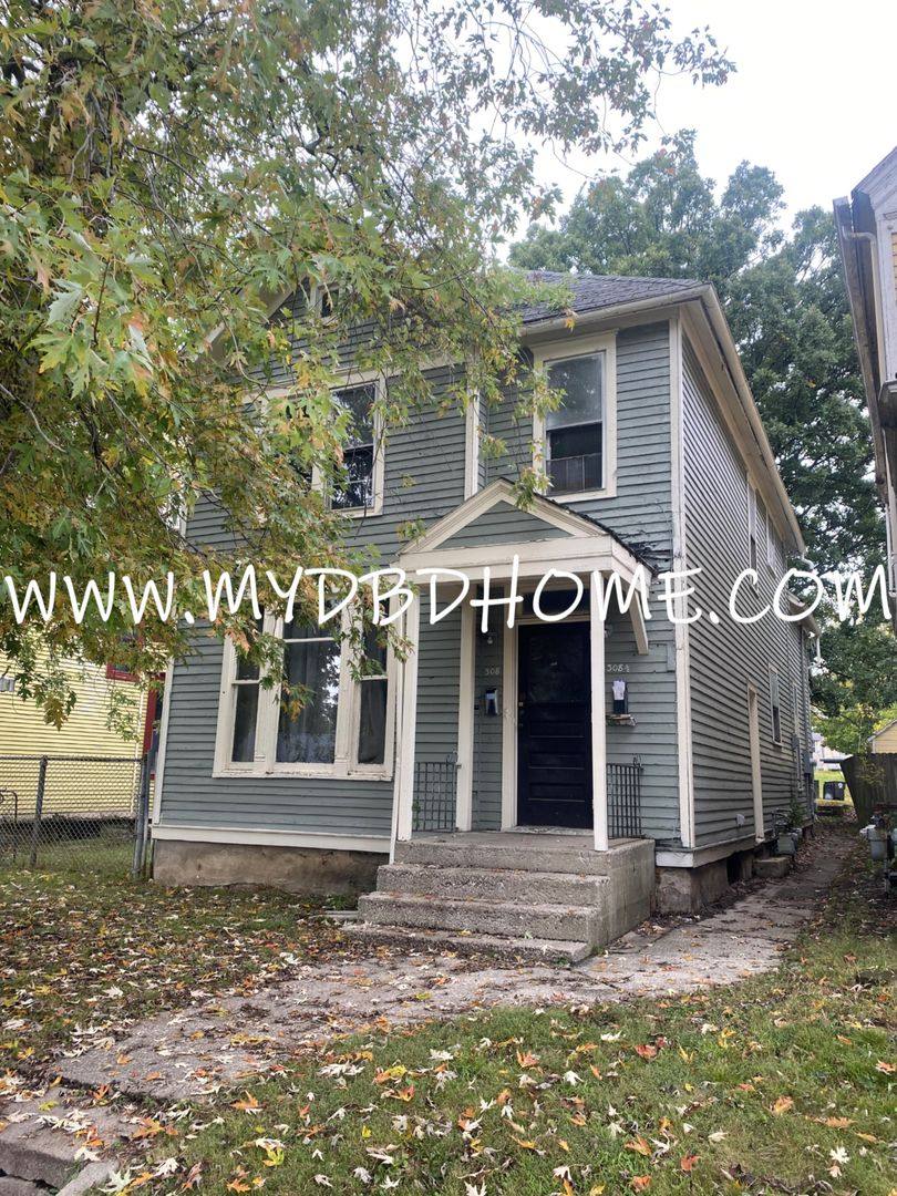 Apartment for rent at 308 W Creighton, Fort Wayne, IN 46807