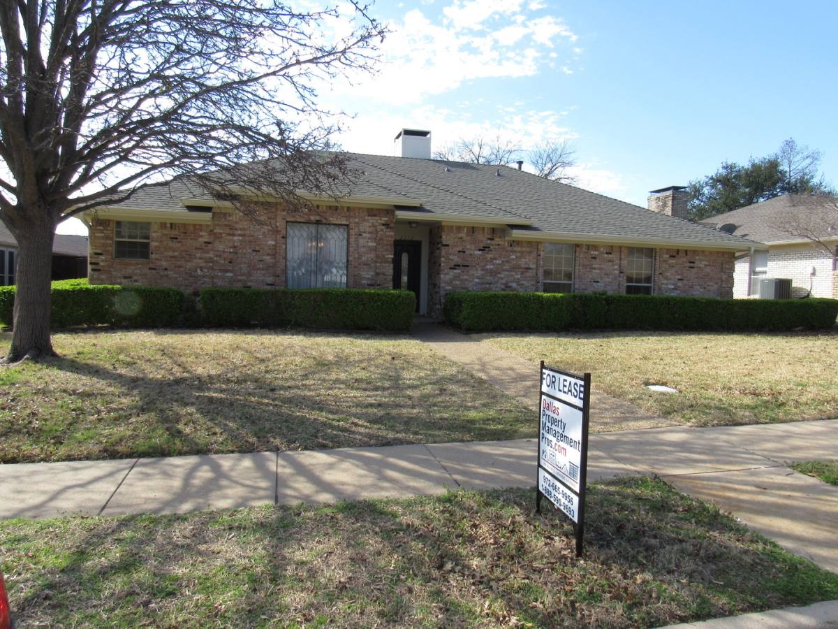 House for rent at 2312 Blue Cypress Dr, Richardson, TX 75082