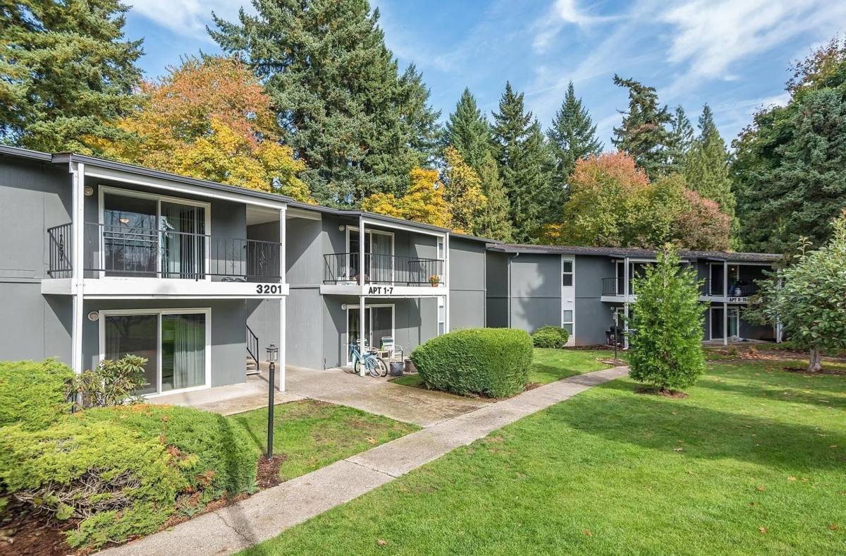 Apartment for rent at 3201 E 33rd St, Vancouver, WA 98661