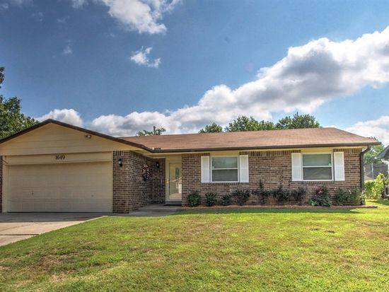 House for rent at 1649 S Poplar Ave, Broken Arrow, OK 74012