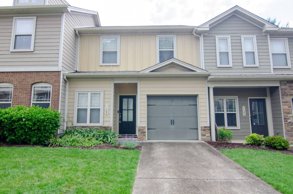 Townhouse for rent at 1124 Woodbury Falls Court, Nashville, TN 37221