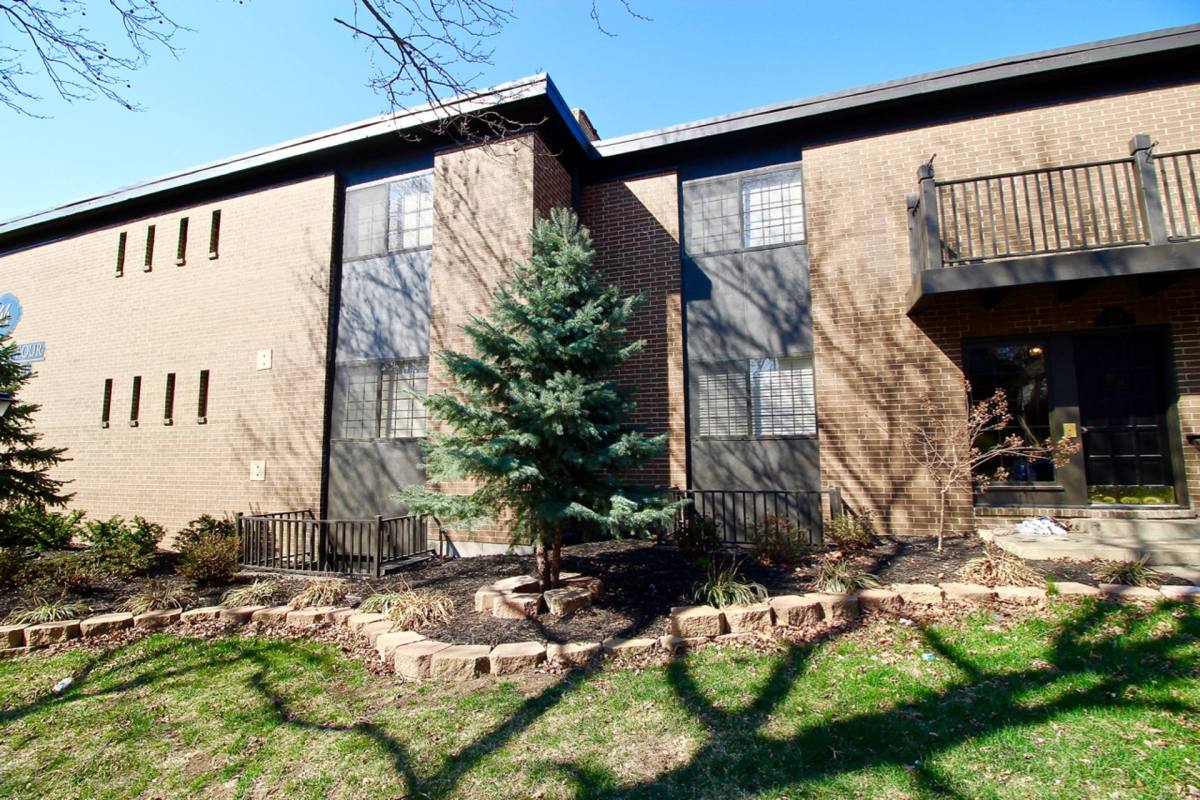 Apartment for rent at 4440 Jarboe St, Kansas City, MO 64111