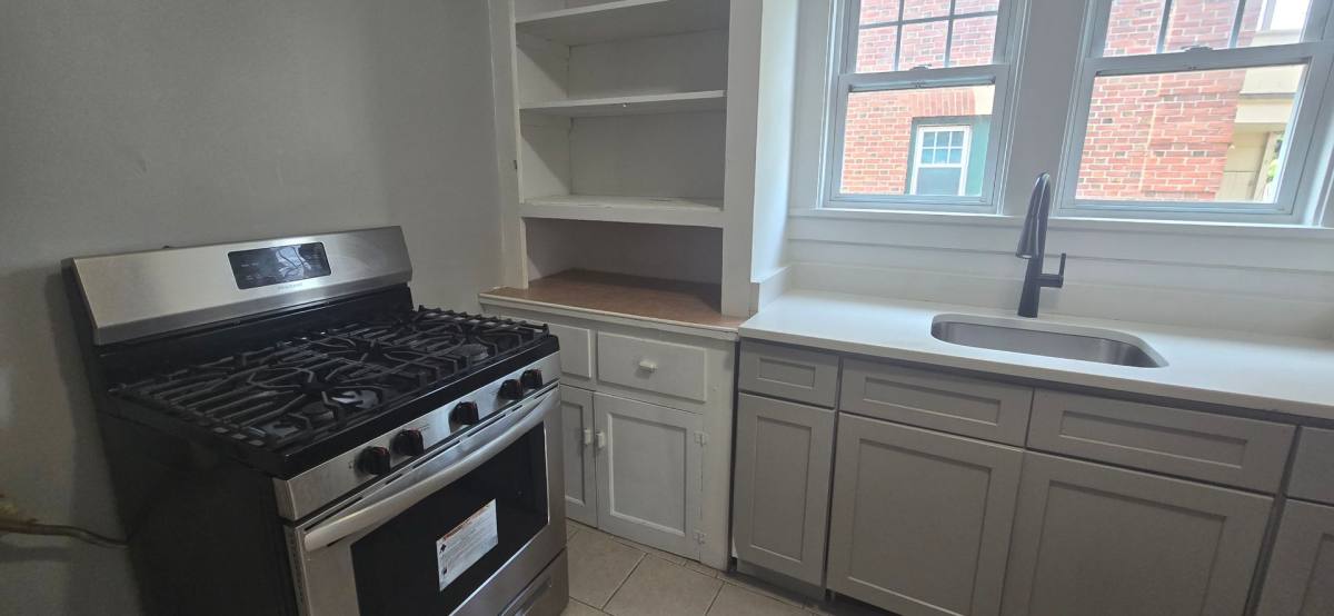Apartment for rent at 148 Manning Blvd, Albany, NY 12203