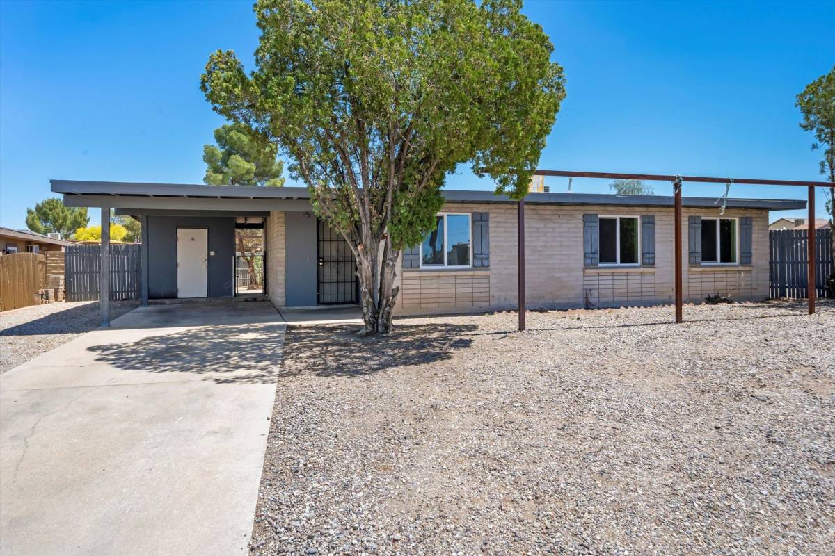 House for rent at 3625 S Prudence Rd, Tucson, AZ 85730