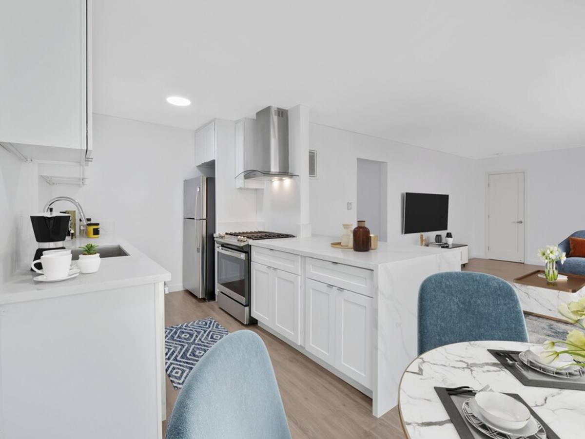 Apartment for rent at 1424-1428 12th St, Santa Monica, CA 90401