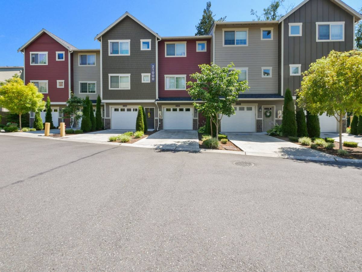 Townhouse for rent at 21000 Viking Ave NW, Poulsbo, WA 98370
