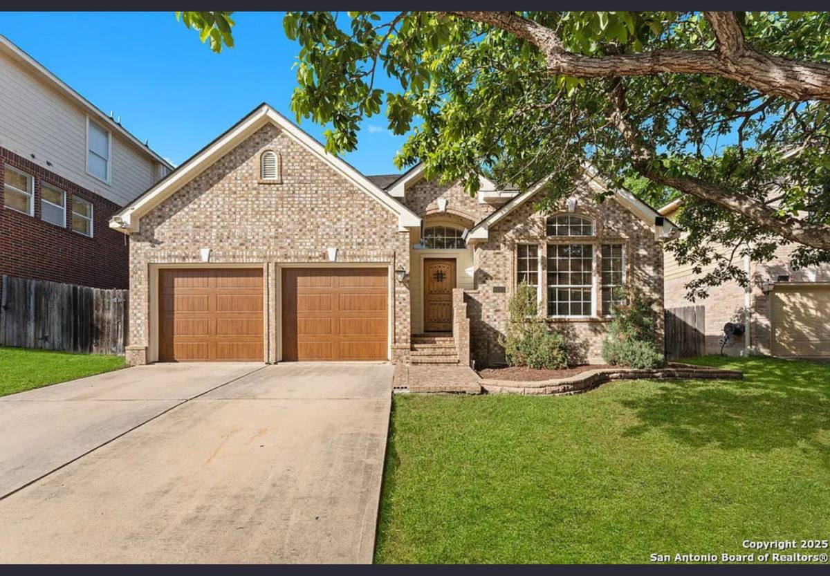 House for rent at 6127 Oakwood Trail, San Antonio, TX 78249