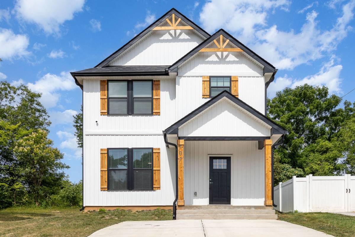 House for rent at 707 N Falls St, Gastonia, NC 28052