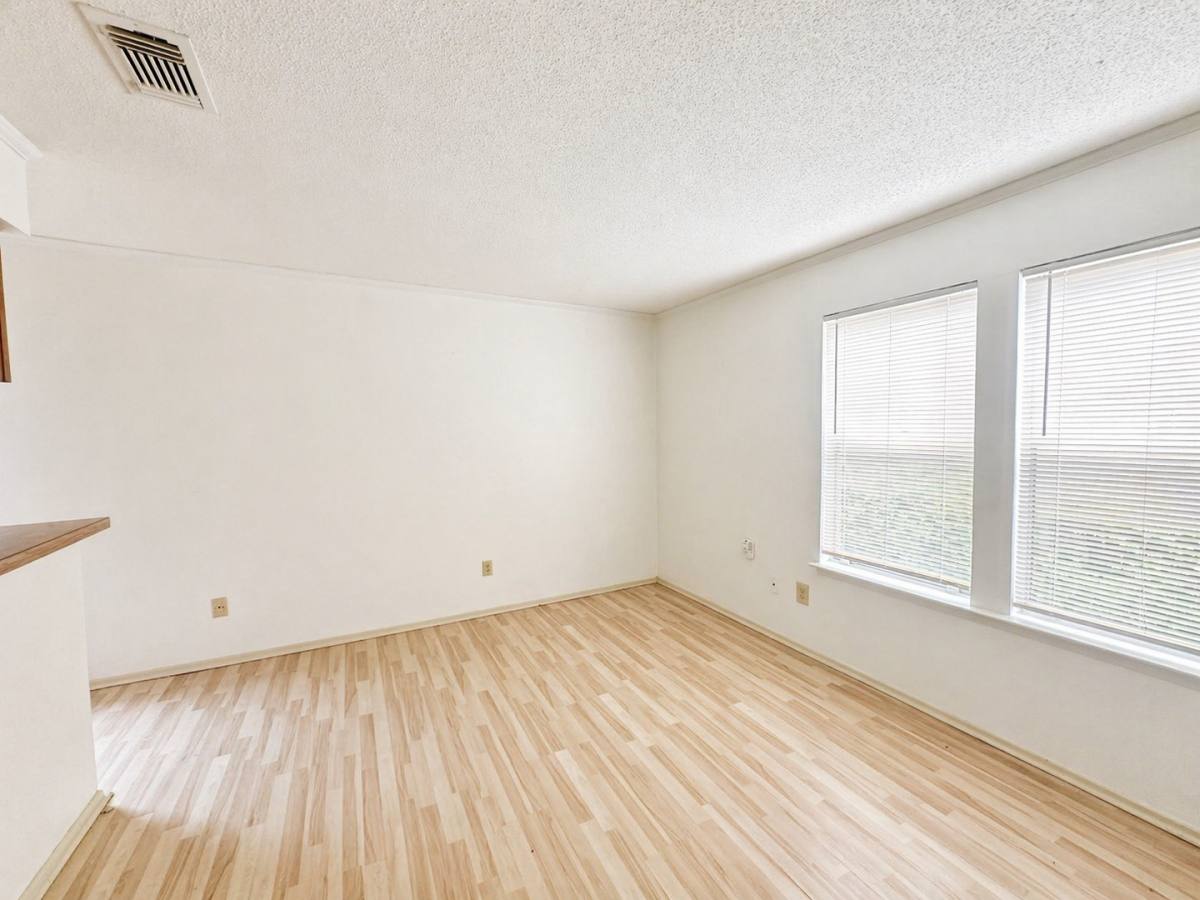 Condo for rent at 5608 Cougar Dr, Austin, TX 78745