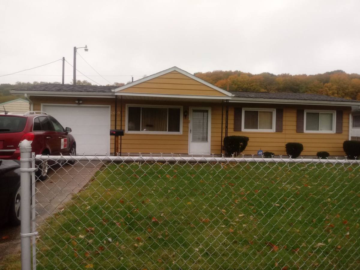 House for rent at 2019 Panama St, Mishawaka, IN 46544