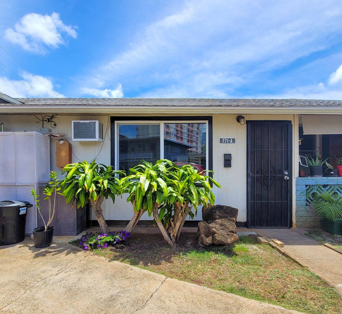Apartment for rent at 771 Punahou St, Honolulu, HI 96826