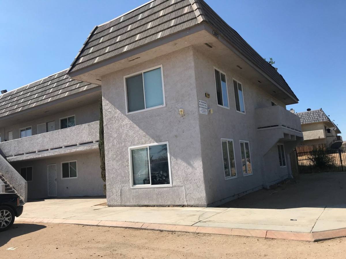 Apartment for rent at 11927 1st Ave, Hesperia, CA 92345