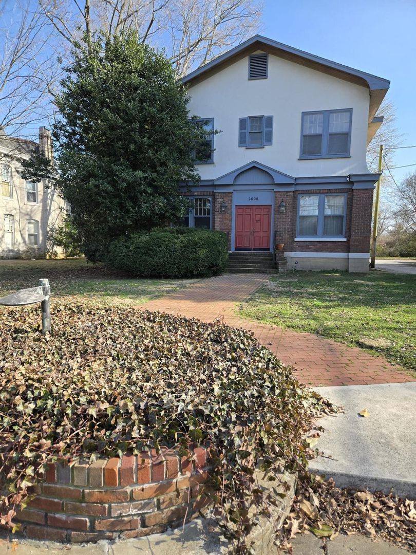 Apartment for rent at 2008 S Main St, Hopkinsville, KY 42240