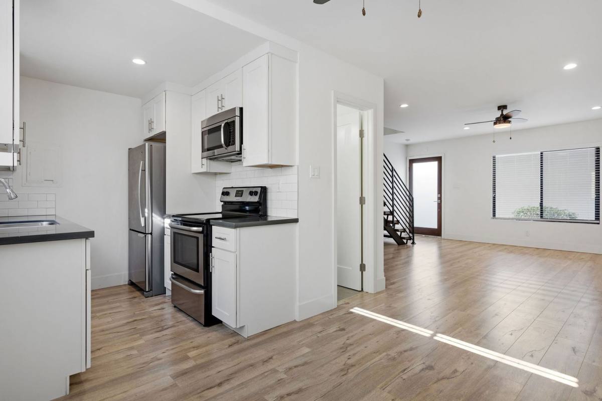 Apartment for rent at 20700 Anza Ave, Torrance, CA 90503