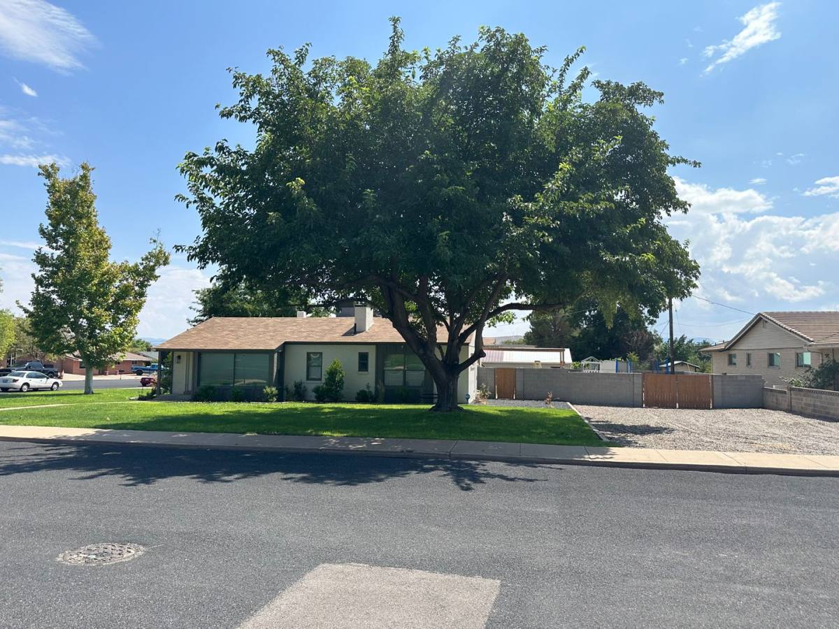 House for rent at 494 E 400 S, Saint George, UT 84770