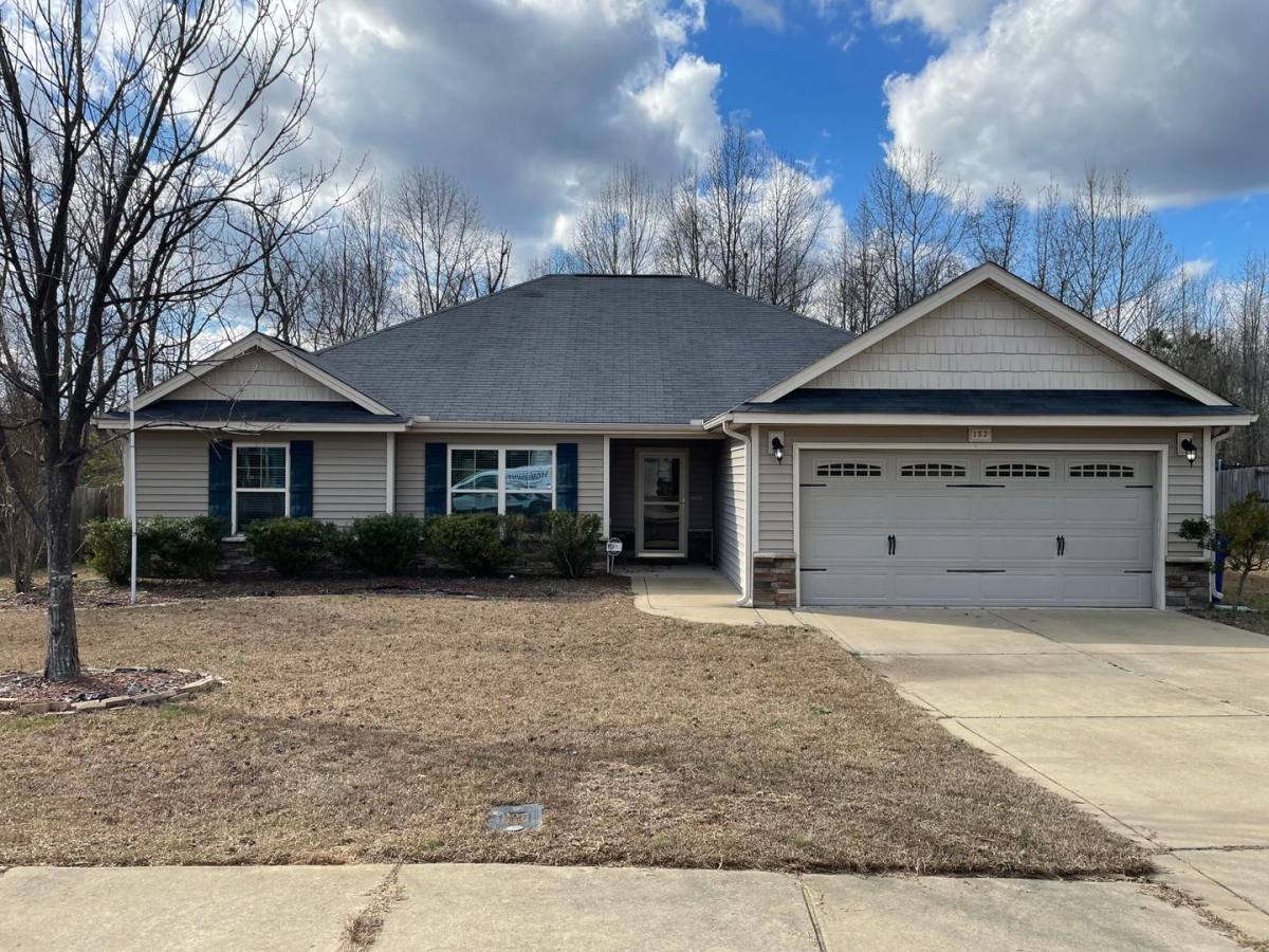 House for rent at 152 Ladden Lane, Raeford, NC 28376