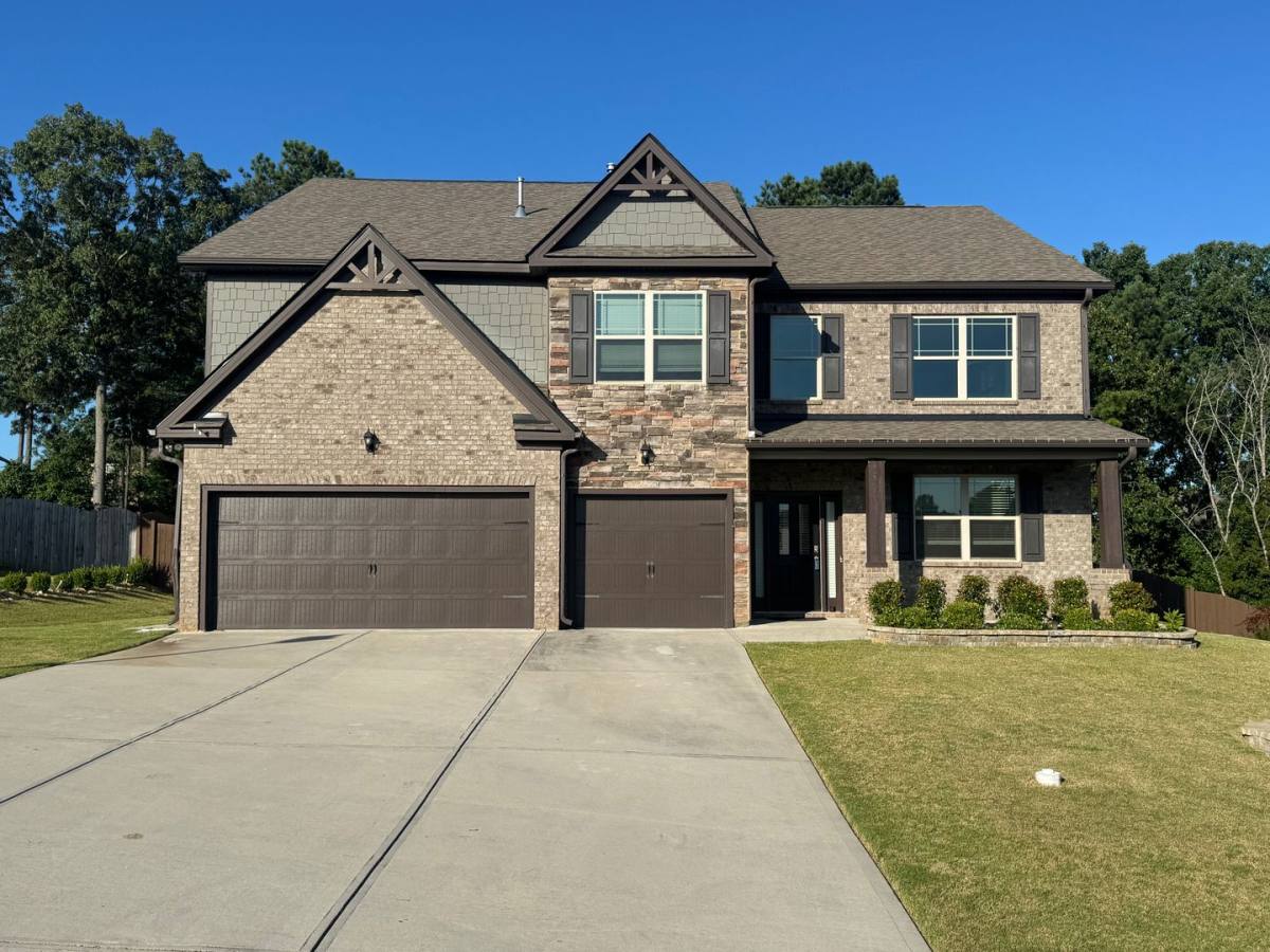 House for rent at 3373 Shoals Ridge Dr, Dacula, GA 30019