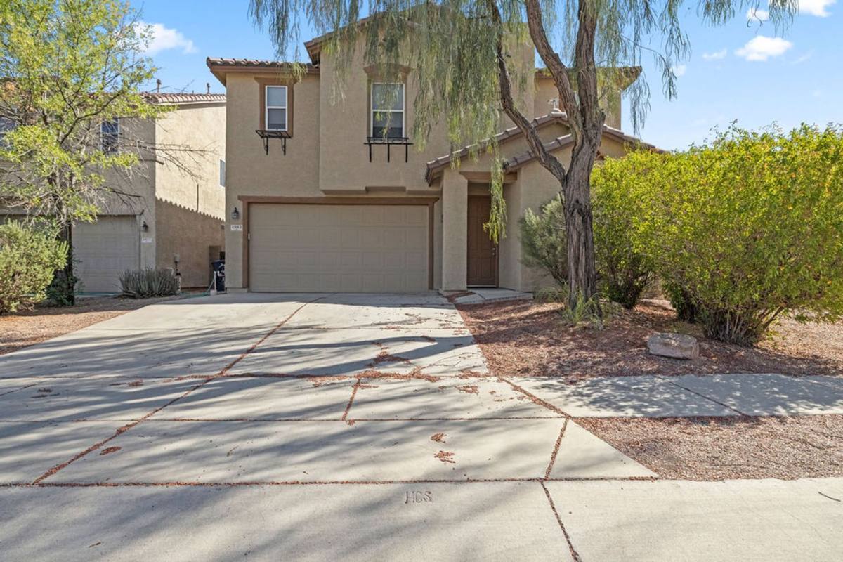 House for rent at 4983 E Chickweed Dr, Tucson, AZ 85756