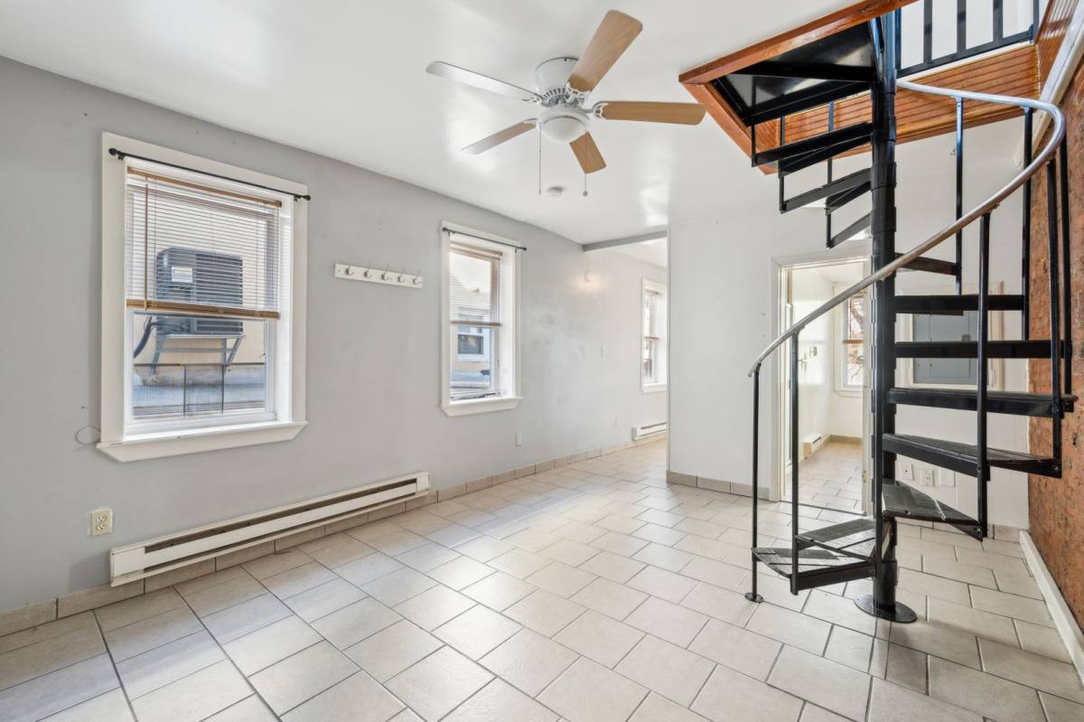Apartment for rent at 513 W Girard Ave, Philadelphia, PA 19123
