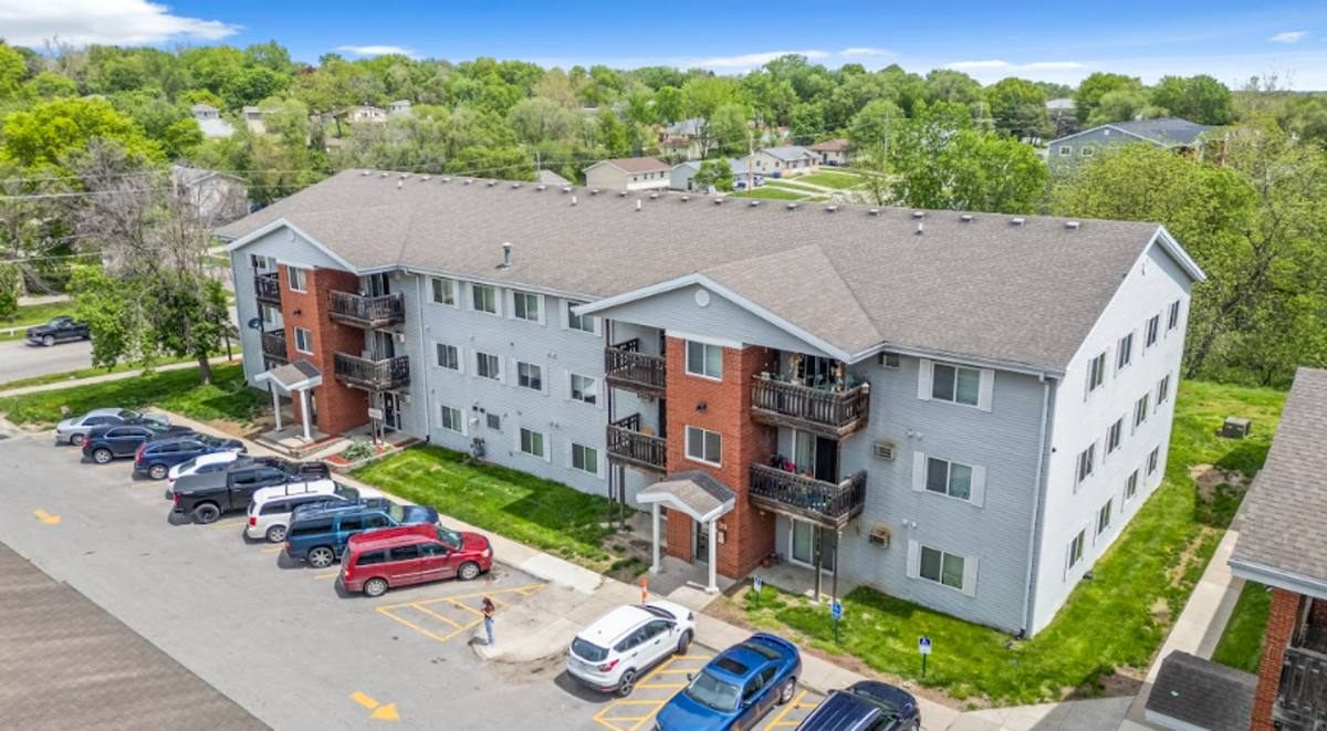 Apartment for rent at The Ivy I, 211 E McKinley Ave, Des Moines, IA 50315