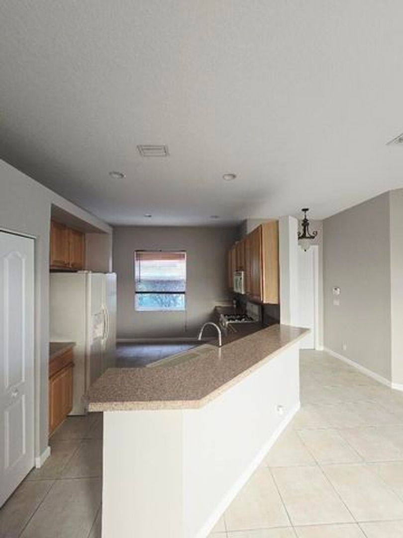 House for rent at 152 Canterbury Place, Wellington, FL 33414