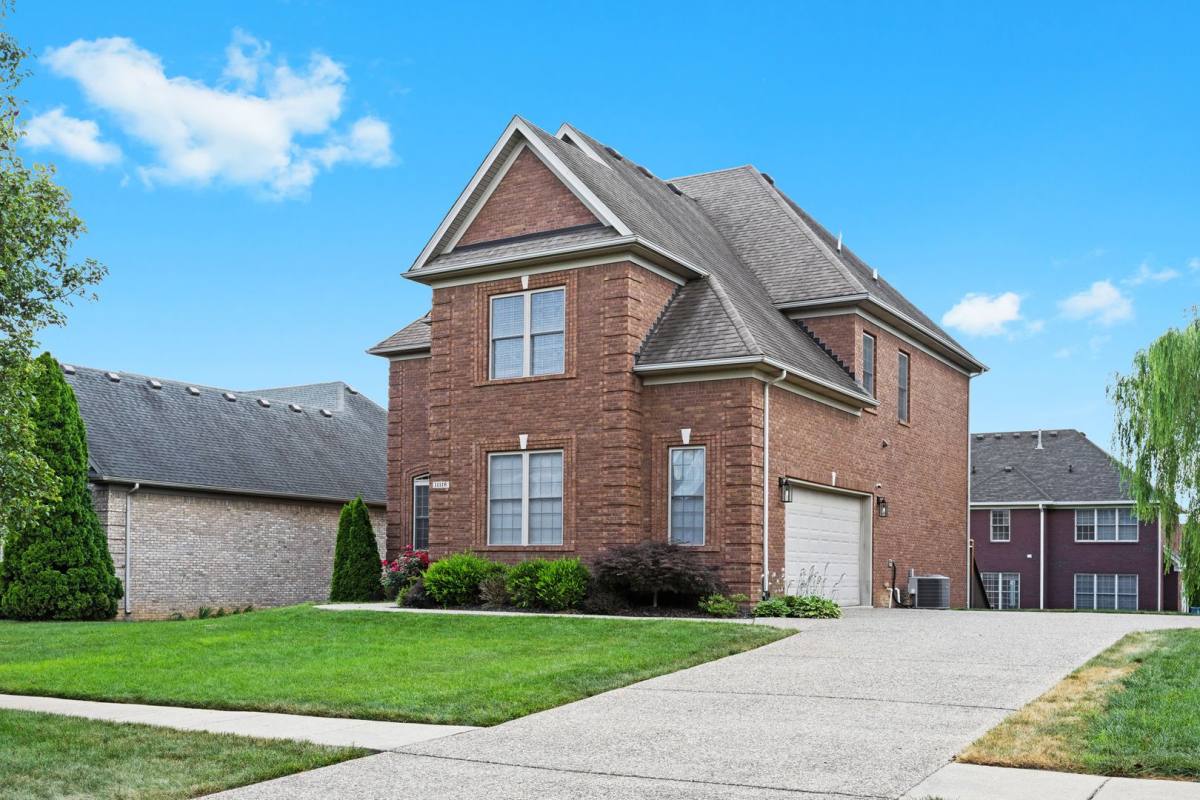 Apartment for rent at 11118 Sewell Dr, Louisville, KY 40291