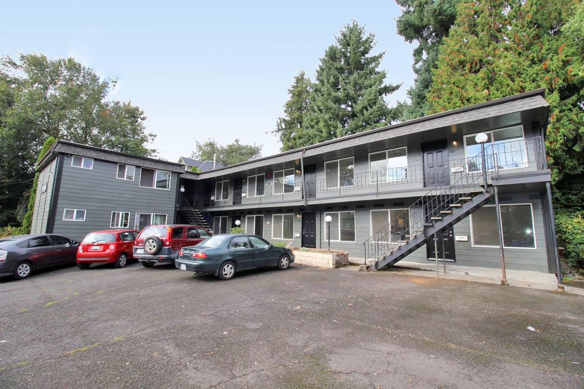 Apartment for rent at 1847 - 1865 SE Oak St, Portland, OR 97214