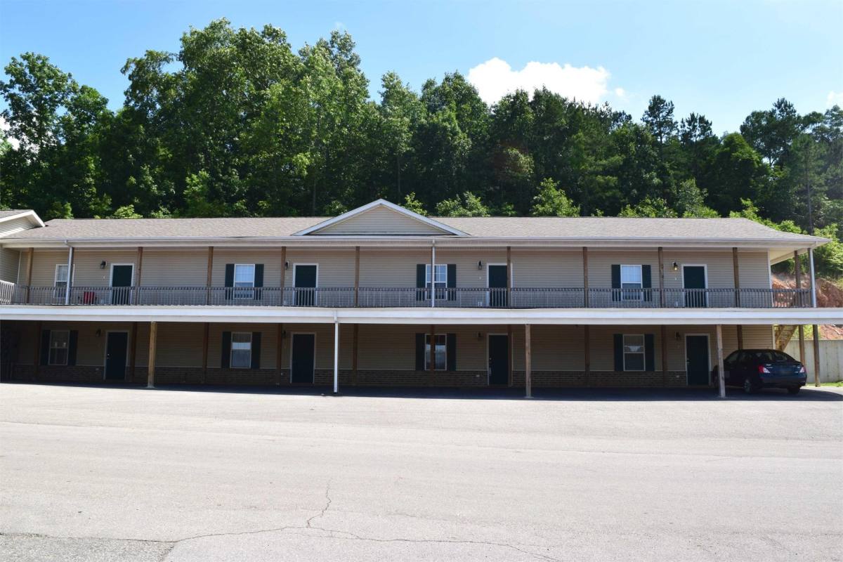 Apartment for rent at 16831 Hunters Ridge, Saint Robert, MO 65584
