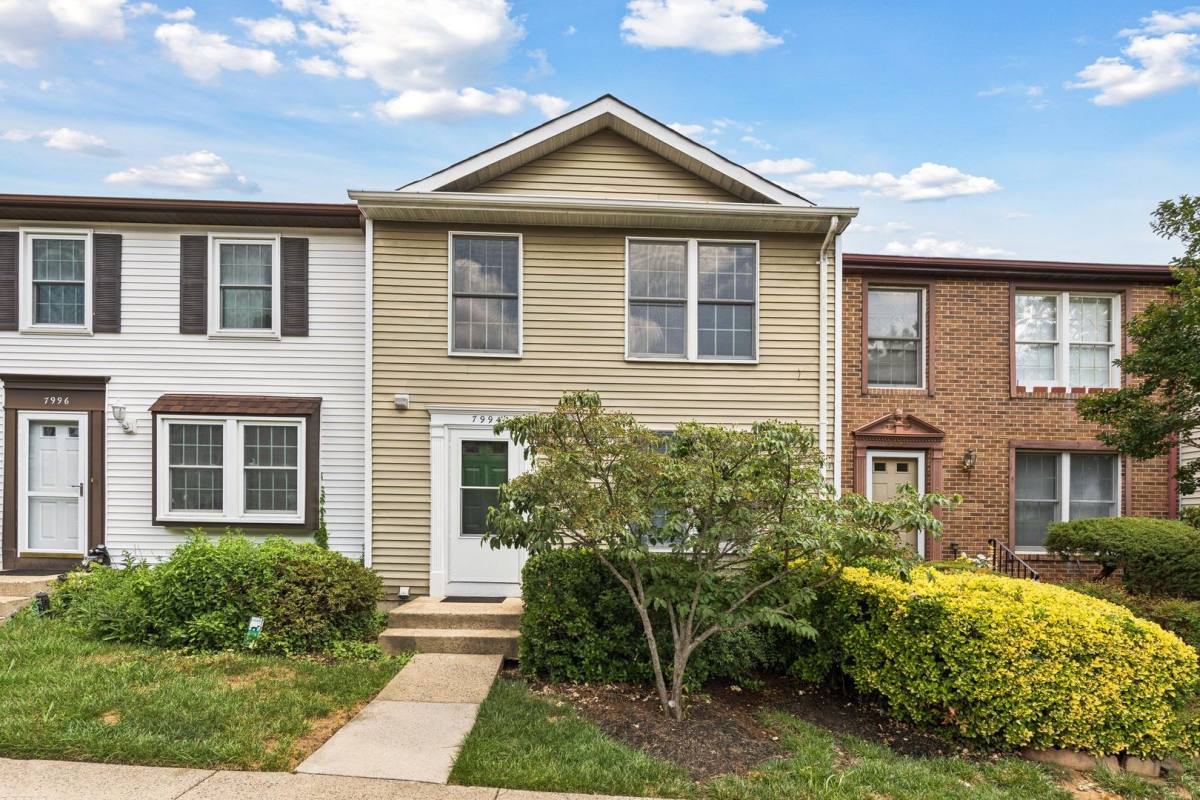 Townhouse for rent at 7994 Tyson Oaks Circle, Vienna, VA 22182